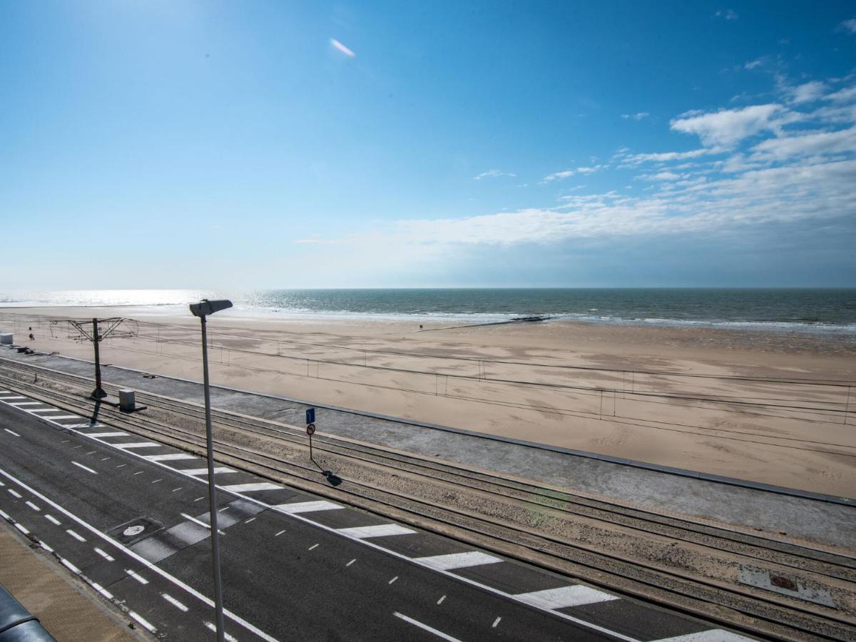 Contemporary Apartment In Oostende With Balcony المظهر الخارجي الصورة